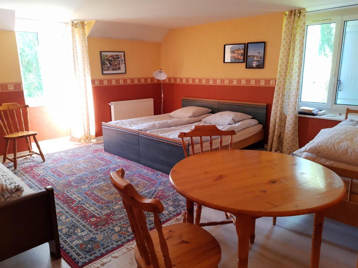 Bed and Breakfast Moulin De La Fleuristerie Orges Exterior foto