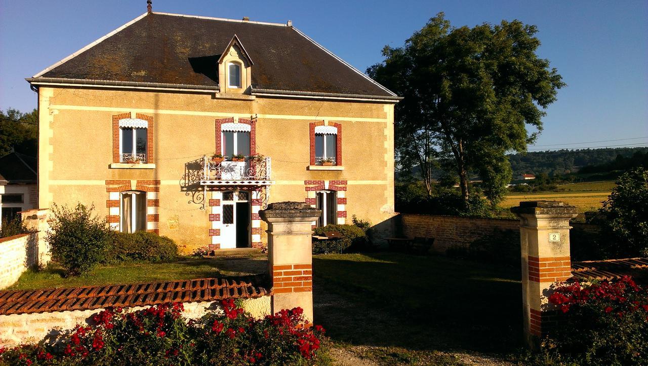 Bed and Breakfast Moulin De La Fleuristerie Orges Exterior foto