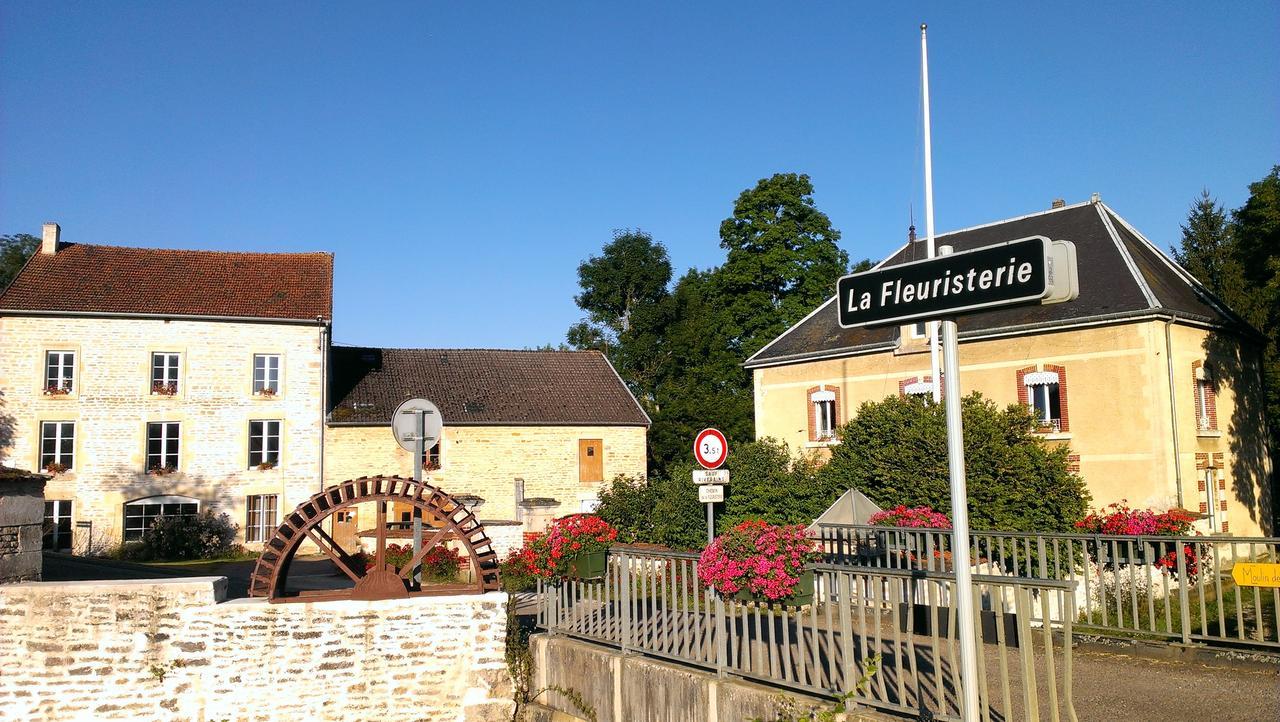Bed and Breakfast Moulin De La Fleuristerie Orges Exterior foto