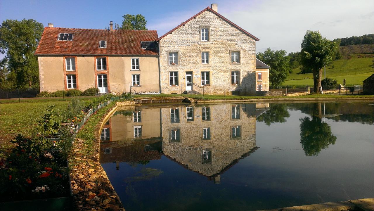Bed and Breakfast Moulin De La Fleuristerie Orges Exterior foto